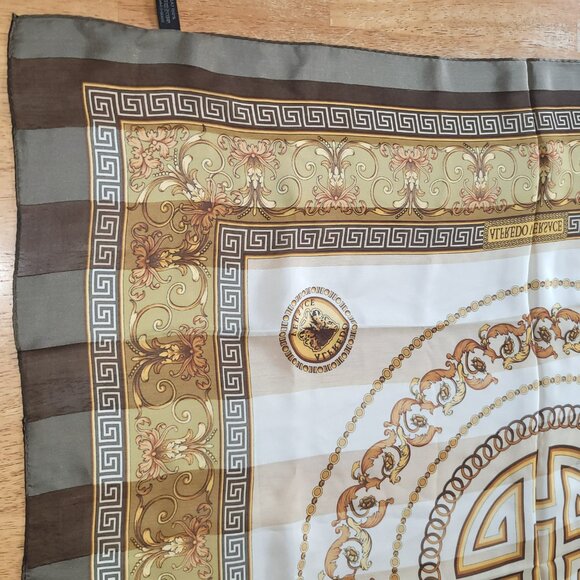 Vintage Classic Alfredo Versace Celine 100% Gold Chain & Coins Silk Scarf 34" - Picture 6 of 15